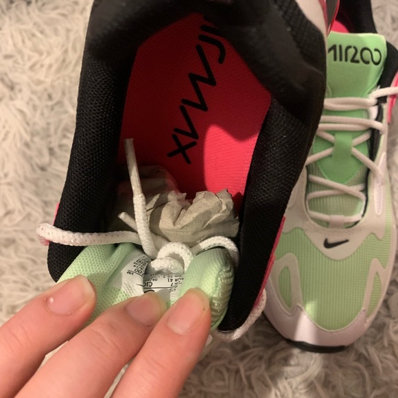 Brand new never worn Nike Air Max 200 sneakers in white green and pink - Picture 8 of 10